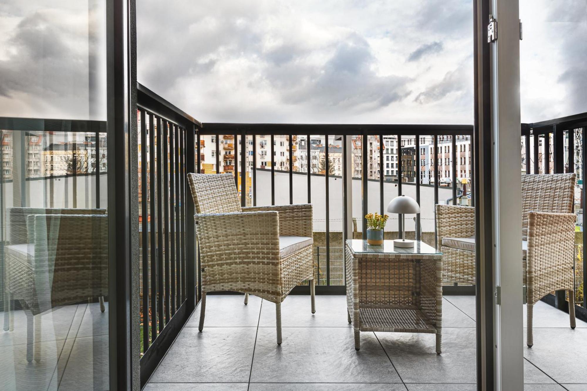 Stylowe Apartamenty W Centrum วรอตซวาฟ ภายนอก รูปภาพ