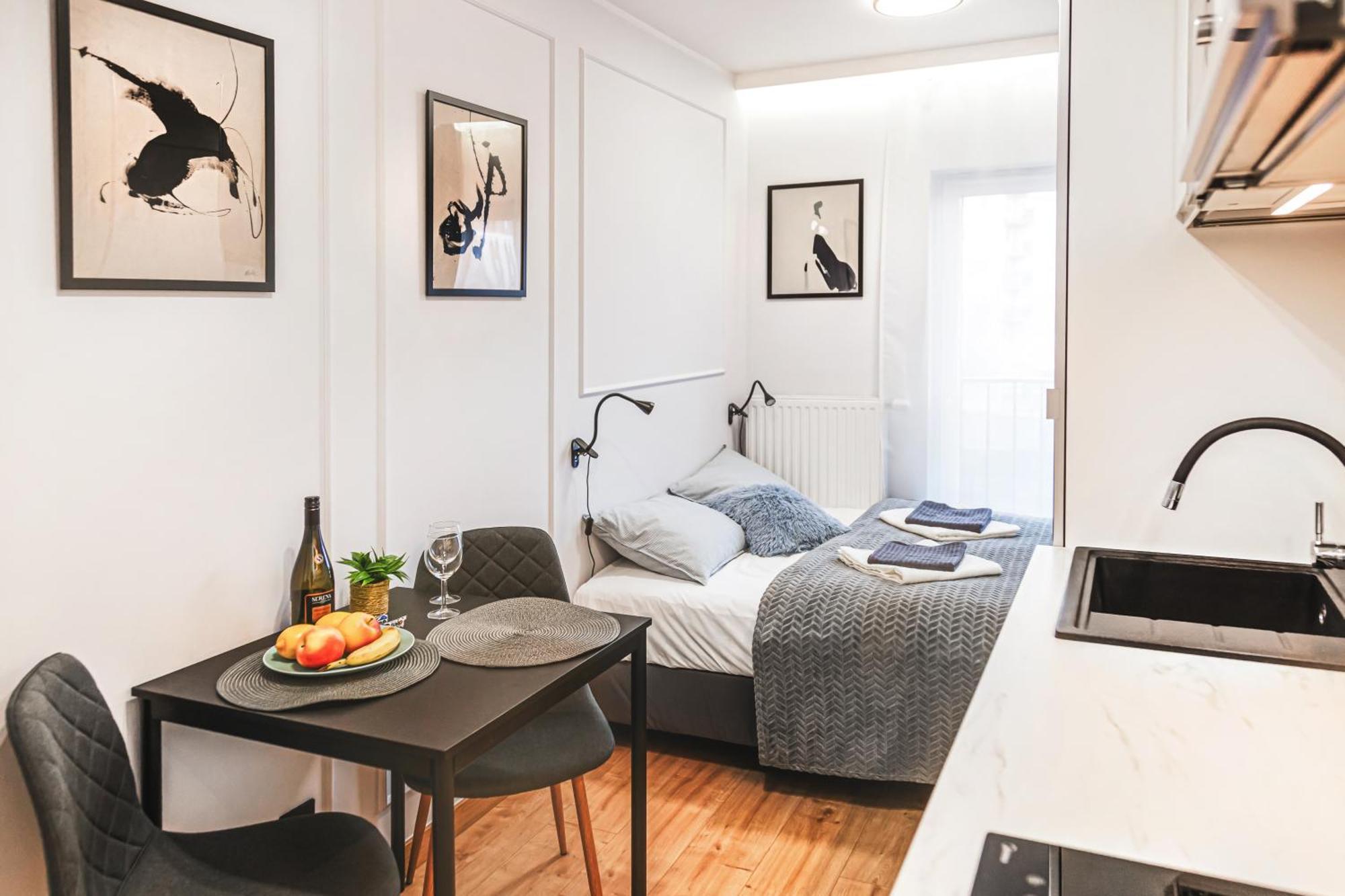 Stylowe Apartamenty W Centrum วรอตซวาฟ ภายนอก รูปภาพ
