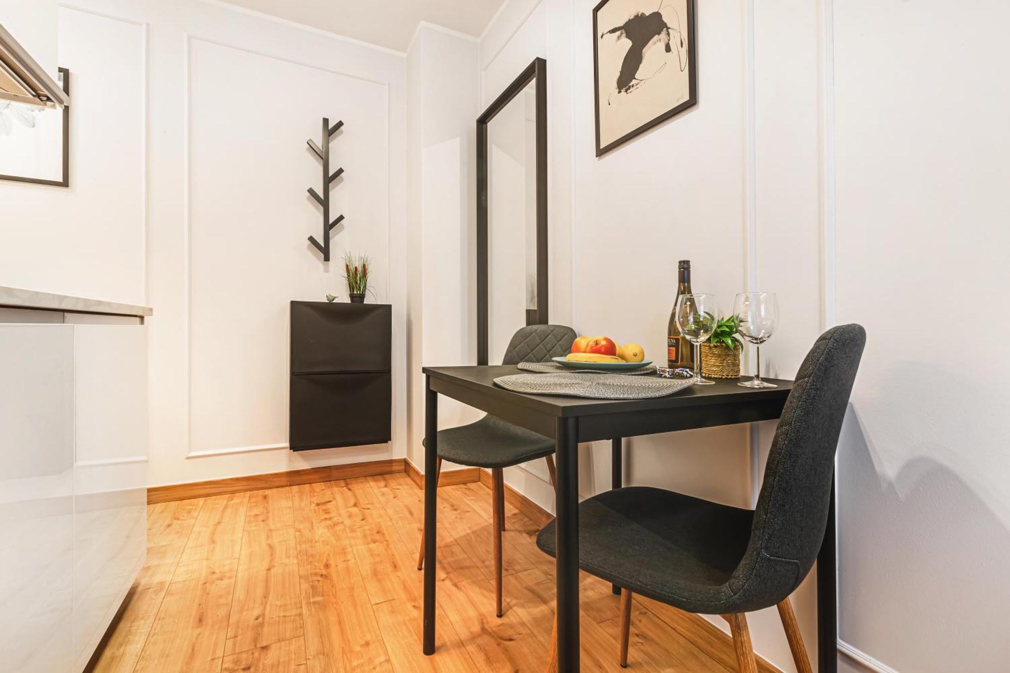 Stylowe Apartamenty W Centrum วรอตซวาฟ ภายนอก รูปภาพ
